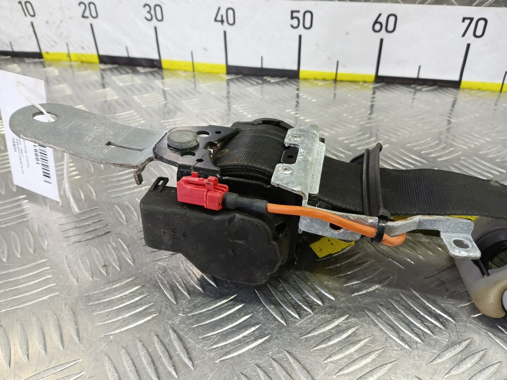 ремень безопасности MITSUBISHI CARISMA 1.6 AT (90 л.с.)Carisma  I рестайлинг (1999—2004) Лифтбек MR913970, 750 рублей, Москва