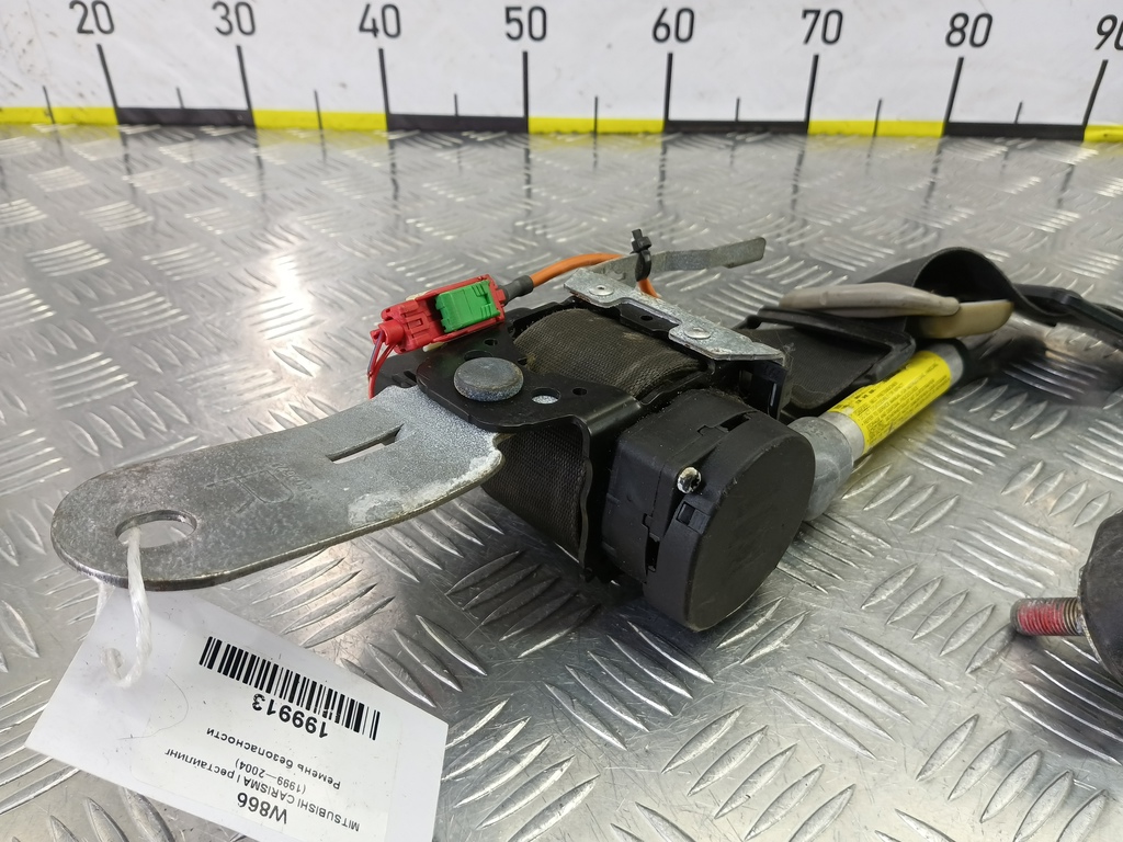 ремень безопасности MITSUBISHI CARISMA 1.6 AT (90 л.с.)Carisma  I рестайлинг (1999—2004) Лифтбек MR913971, 630 рублей, Москва