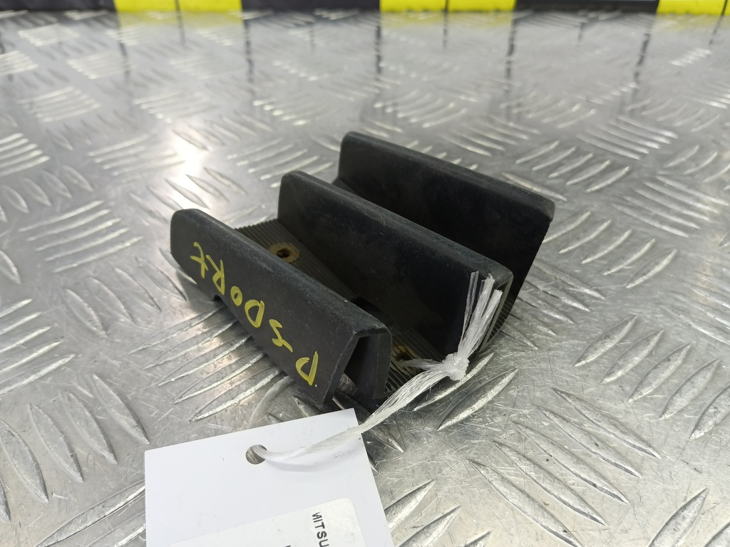 накладка бампера переднего MITSUBISHI PAJERO SPORT  MR496692, 980 рублей, Москва