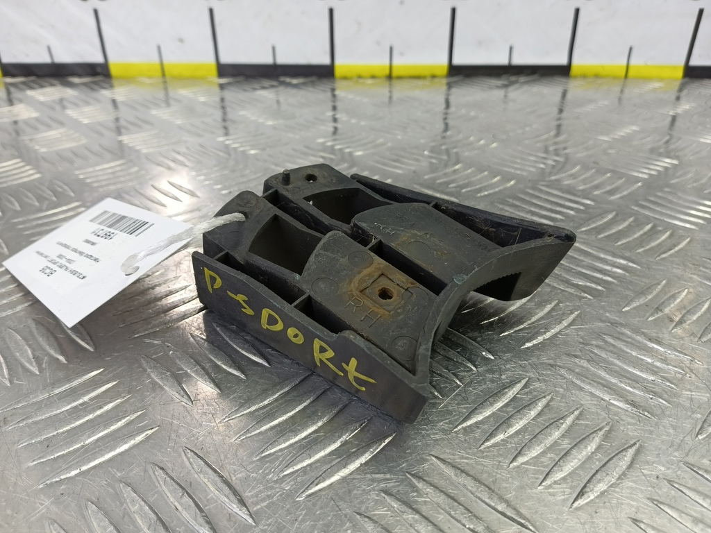 накладка бампера переднего MITSUBISHI PAJERO SPORT  MR496692, 980 рублей, Москва