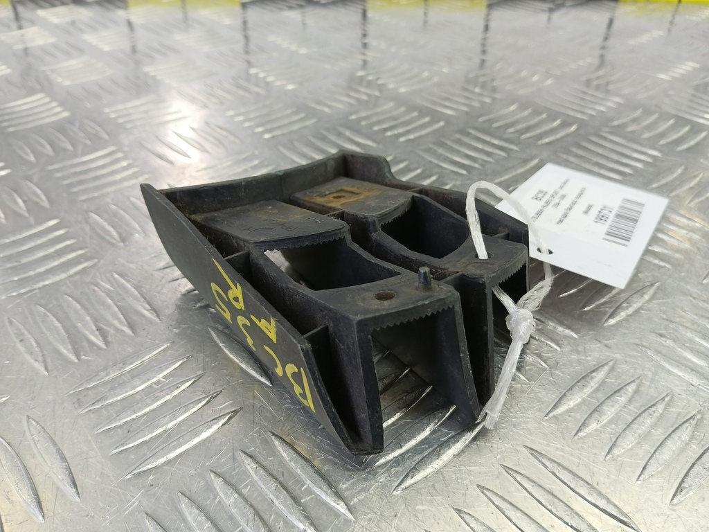 накладка бампера переднего MITSUBISHI PAJERO SPORT  MR496692, 980 рублей, Москва