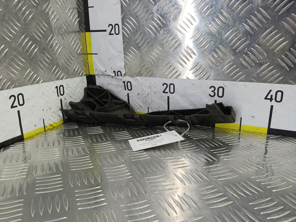 кронштейн бампера FORD Focus Focus 1335698, 520 рублей, Москва