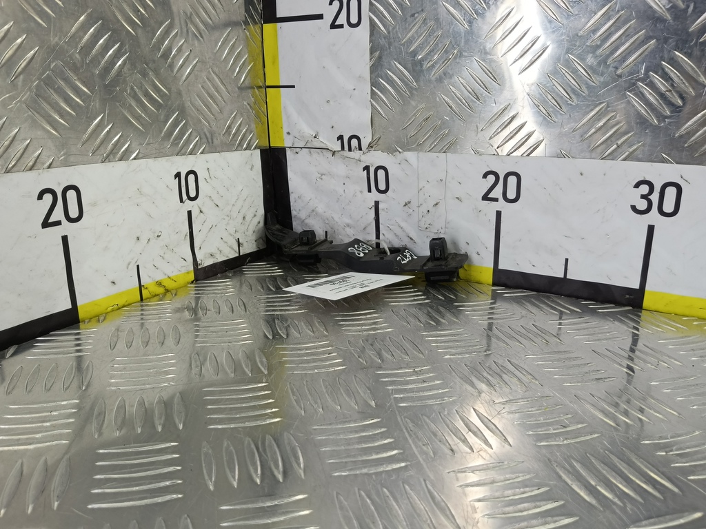 кронштейн бампера Hyundai GETZ 1.1 MT (66 л.с.)Getz  I рестайлинг (2005—2011) Хетчбэк 865921C300, 980 рублей, Москва