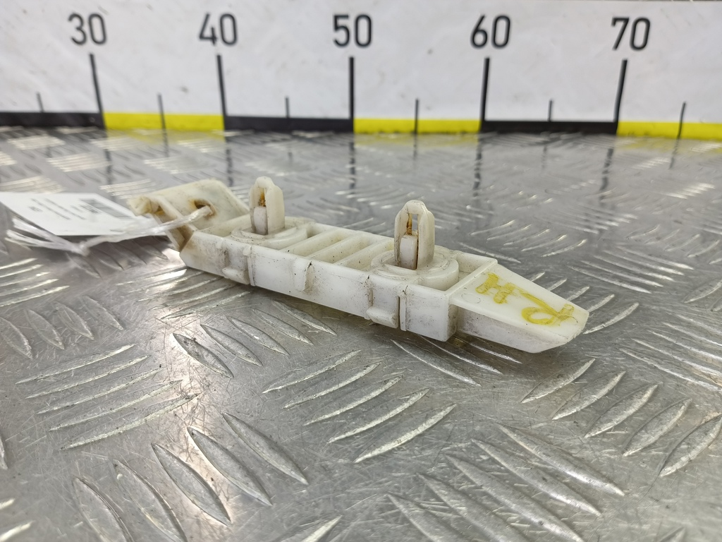 кронштейн бампера SUZUKI Grand Vitara 2.0 4WD MT (140 л.с.)Grand Vitara  II (2005—2008) Внедорожник 7173165J00, 980 рублей, Москва