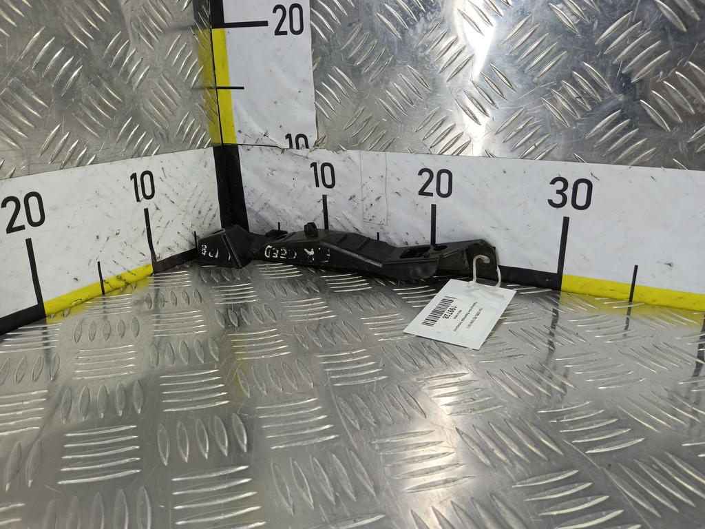 кронштейн бампера Kia Ceed  865141H000, 750 рублей, Москва