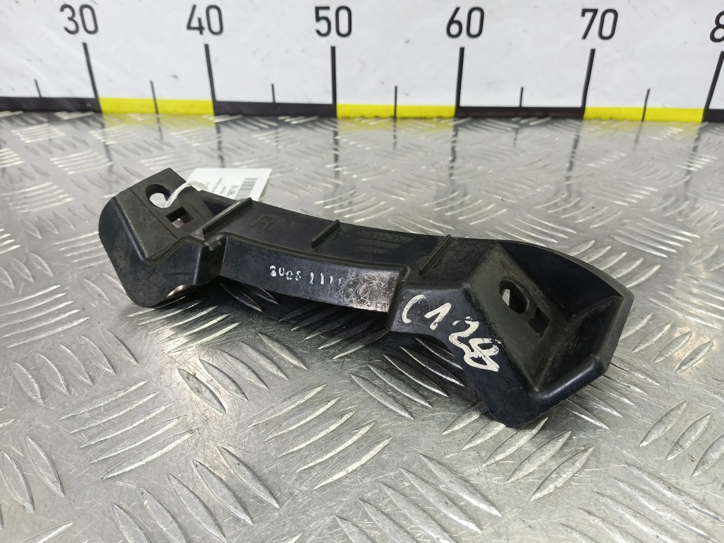 кронштейн бампера Kia Ceed  865181H000, 750 рублей, Москва