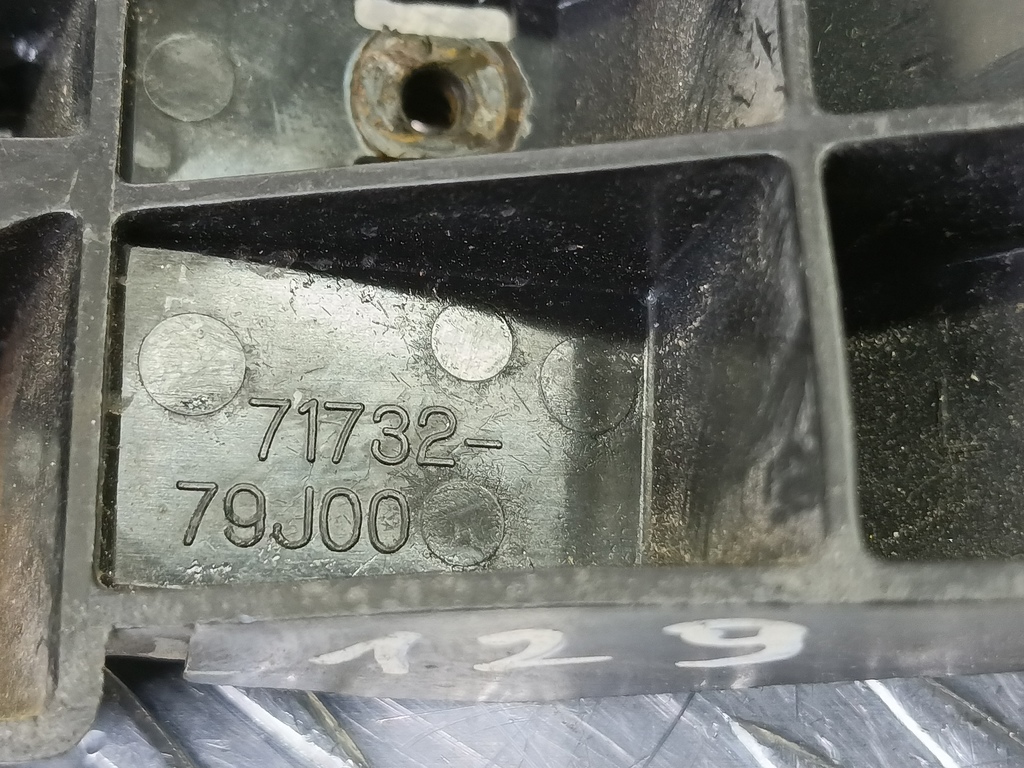 кронштейн бампера SUZUKI SX4 1.6 MT (125 л.с.)Swift  III (2004—2011) Хетчбэк 7173279J00, 1780 рублей, Москва