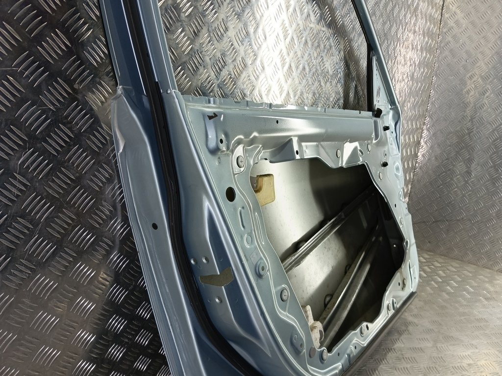 дверь MAZDA 3 1.6 MT (105 л.с.)3  BK рестайлинг (2006—2009) Седан BNYV5902, 32600 рублей, Москва