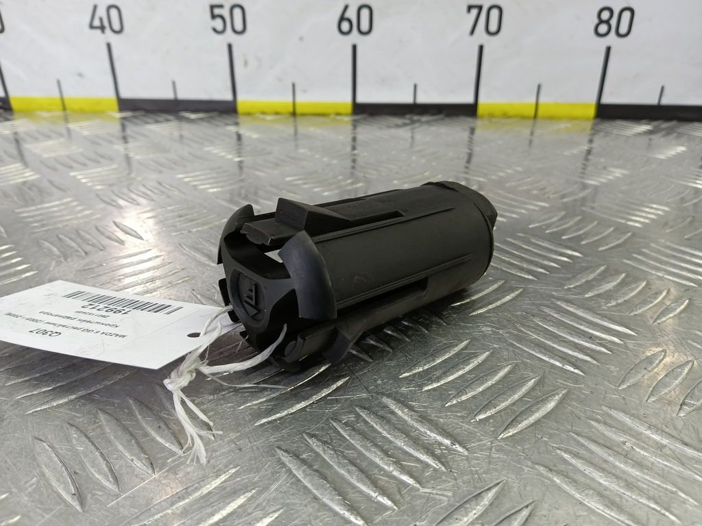 кронштейн радиатора MAZDA 3 1.6 MT (105 л.с.)3  BK рестайлинг (2006—2009) Седан Z60115240F, 520 рублей, Москва