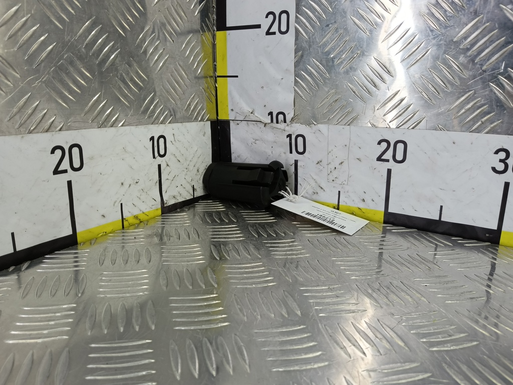 кронштейн радиатора MAZDA 3 1.6 MT (105 л.с.)3  BK рестайлинг (2006—2009) Седан Z60115240F, 520 рублей, Москва