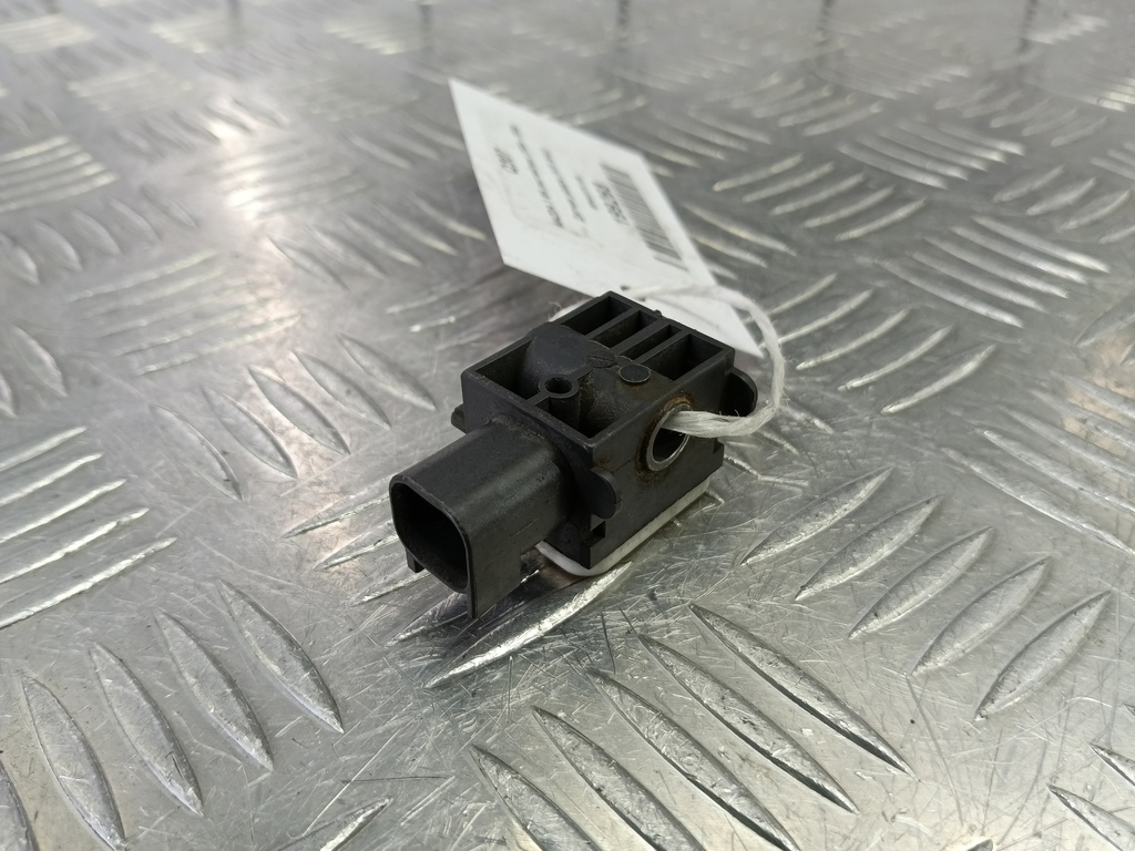 датчик удара (air bag) MAZDA 3 1.6 MT (105 л.с.)3  BK рестайлинг (2006—2009) Седан BP4K57K1XB, 630 рублей, Москва