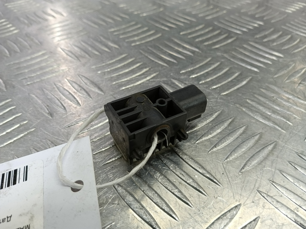 датчик удара (air bag) MAZDA 3 1.6 MT (105 л.с.)3  BK рестайлинг (2006—2009) Седан BP4K57K1XB, 630 рублей, Москва