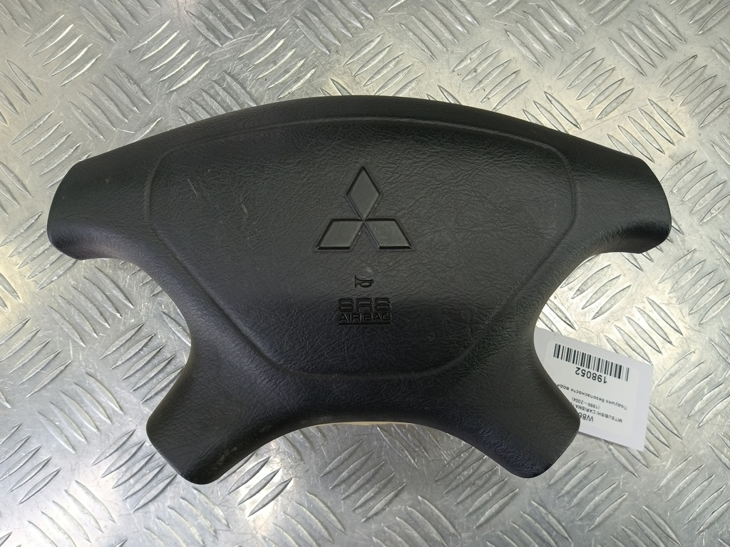 подушка безопасности водителя MITSUBISHI CARISMA 1.6 AT (90 л.с.)Carisma  I рестайлинг (1999—2004) Лифтбек MR911925, 1670 рублей, Москва