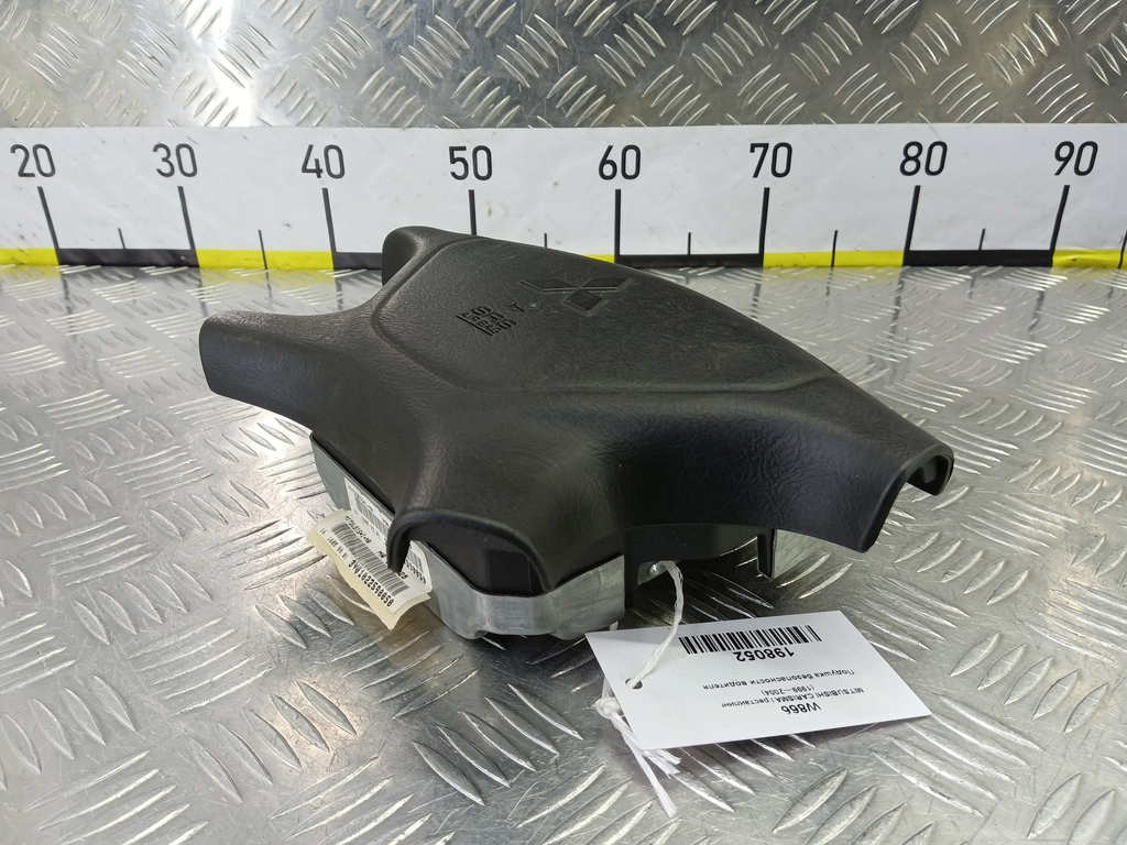 подушка безопасности водителя MITSUBISHI CARISMA 1.6 AT (90 л.с.)Carisma  I рестайлинг (1999—2004) Лифтбек MR911925, 1670 рублей, Москва