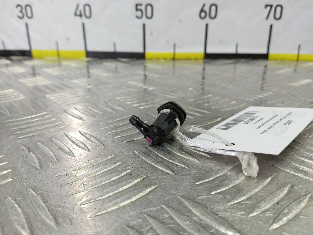 форсунка омывателя MAZDA 3 1.6 MT (105 л.с.)3  BK рестайлинг (2006—2009) Седан BN8W67510, 860 рублей, Москва