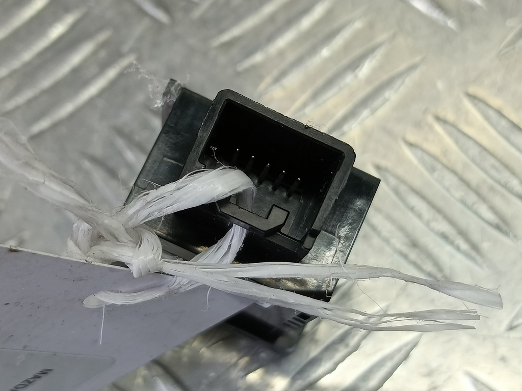 кнопка регулировки фар MAZDA 3 1.6 MT (105 л.с.)3  BK рестайлинг (2006—2009) Седан BP4K666F0, 520 рублей, Москва