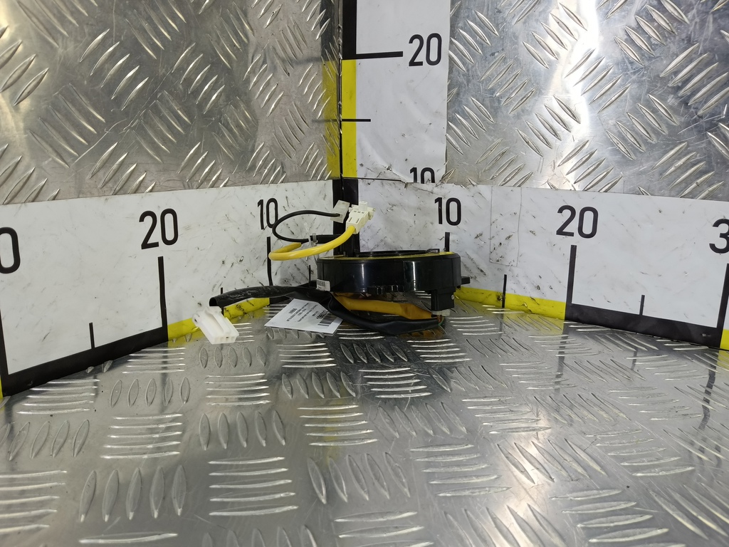 контактное кольцо (шлейф) MITSUBISHI CARISMA 1.6 AT (90 л.с.)Carisma  I рестайлинг (1999—2004) Лифтбек MR912476, 1550 рублей, Москва