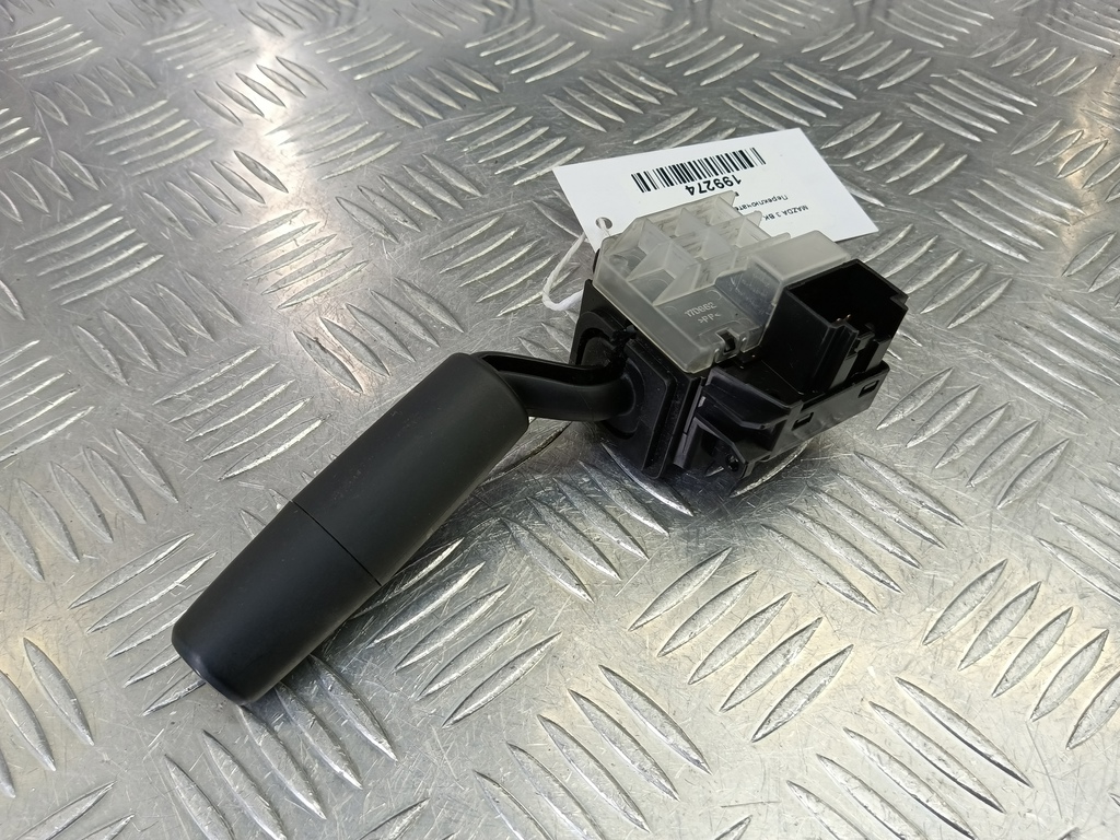 переключатель подрулевой MAZDA 3 1.6 MT (105 л.с.)3  BK рестайлинг (2006—2009) Седан BN8V66128, 520 рублей, Москва