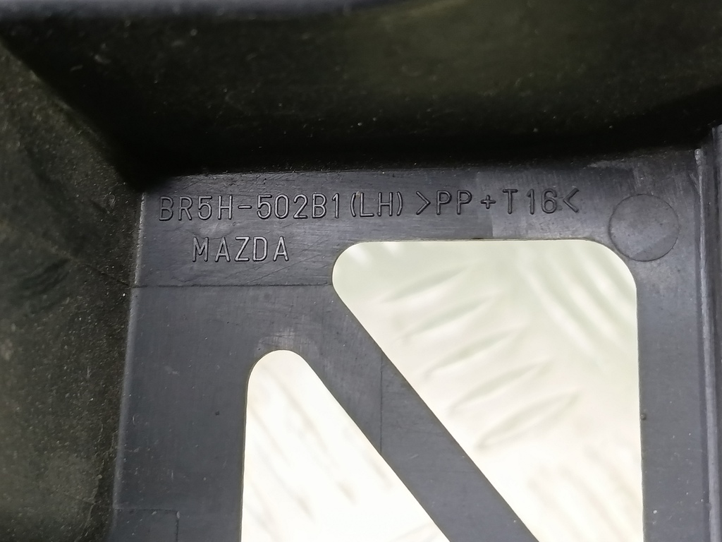 кронштейн бампера MAZDA 3 1.6 MT (105 л.с.)3  BK рестайлинг (2006—2009) Седан BR5H502B1, 1320 рублей, Москва