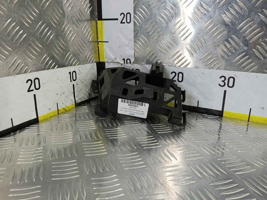 кронштейн бампера MAZDA 3 1.6 MT (105 л.с.)3  BK рестайлинг (2006—2009) Седан BR5H502B1, 1320 рублей, Москва