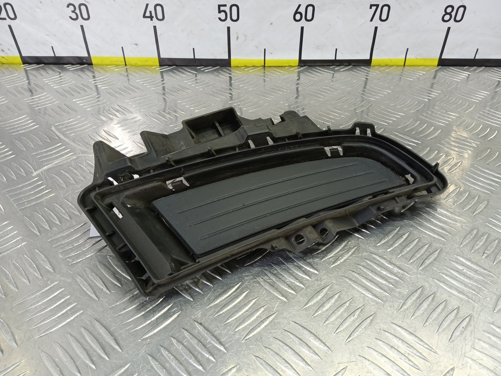 накладка бампера переднего MAZDA 3 1.6 MT (105 л.с.)3  BK рестайлинг (2006—2009) Седан BR5H50C11A, 1550 рублей, Москва