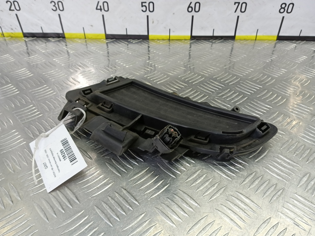 накладка бампера переднего MAZDA 3 1.6 MT (105 л.с.)3  BK рестайлинг (2006—2009) Седан BR5H50C11A, 1550 рублей, Москва