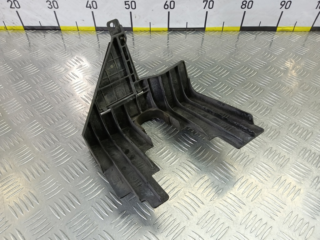 кронштейн воздушного фильтра MAZDA 3 1.6 MT (105 л.с.)3  BK рестайлинг (2006—2009) Седан Z60113204A, 1550 рублей, Москва