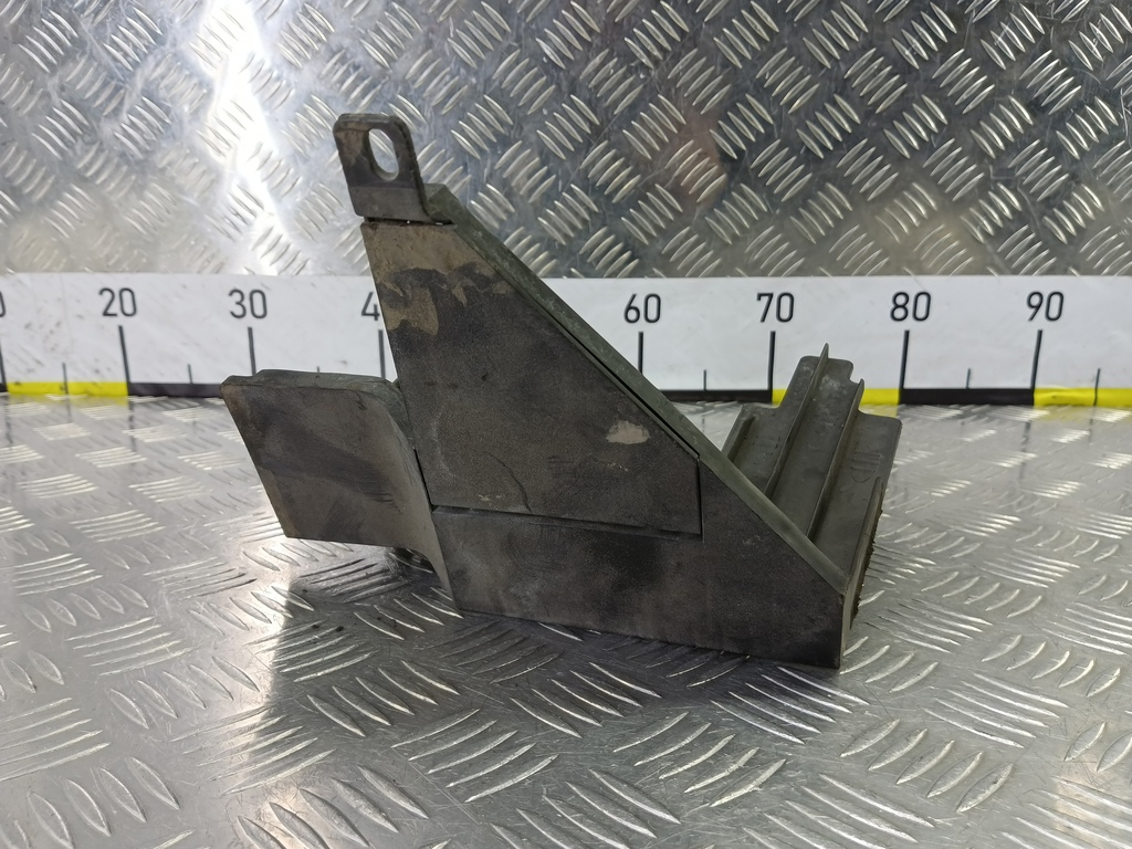 кронштейн воздушного фильтра MAZDA 3 1.6 MT (105 л.с.)3  BK рестайлинг (2006—2009) Седан Z60113204A, 1550 рублей, Москва