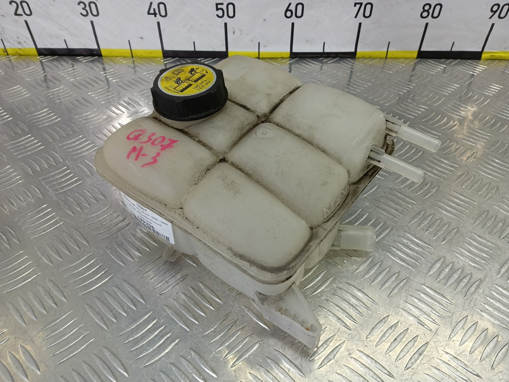 бачок расширительный MAZDA 3 1.6 MT (105 л.с.)3  BK рестайлинг (2006—2009) Седан LF8B15350B, 1780 рублей, Москва