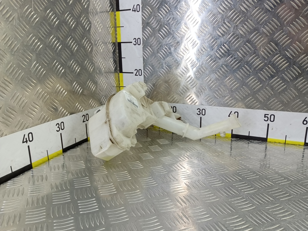 бачок омывателя MAZDA 3 1.6 MT (105 л.с.)3  BK рестайлинг (2006—2009) Седан BN9B67481B, 6840 рублей, Москва