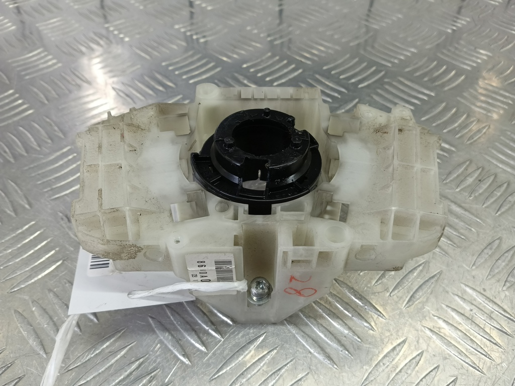 кронштейн переключателей подрулевых MITSUBISHI LANCER 1.6 MT (98 л.с.)Lancer  IX рестайлинг (2005—2010) Седан MN134589, 750 рублей, Москва