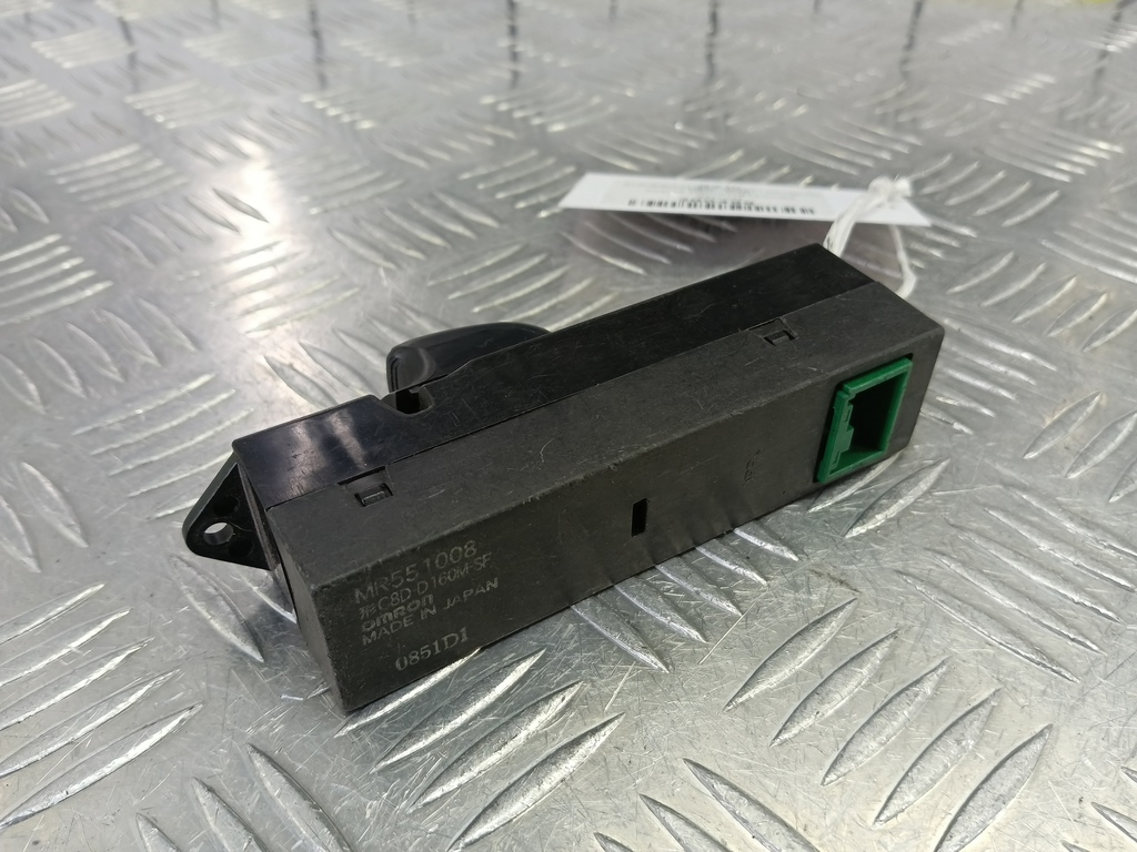 кнопка стеклоподъемника MITSUBISHI PAJERO SPORT  MR551008, 520 рублей, Москва