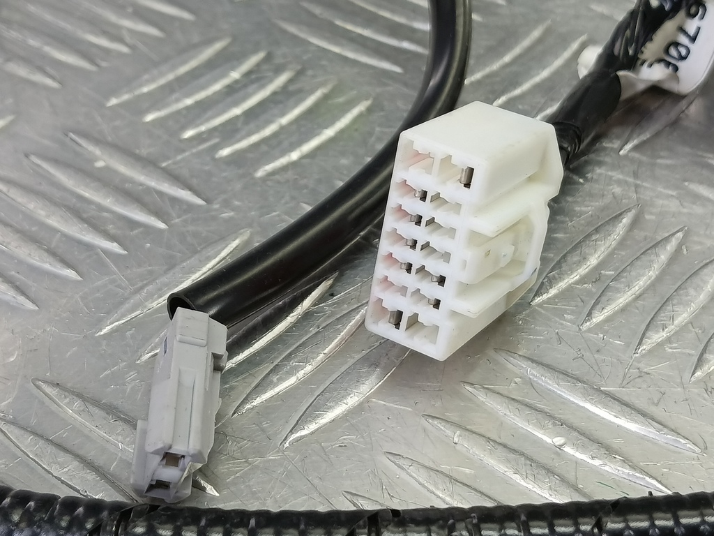 проводка (коса) MAZDA 3 1.6 MT (105 л.с.)3  BK рестайлинг (2006—2009) Седан BN9R6706Y, 2700 рублей, Москва