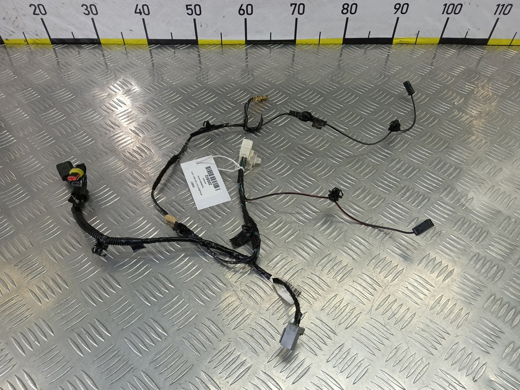 проводка (коса) MITSUBISHI COLT 1.3 MT (95 л.с.)Colt  Z30 (2002—2012) Хетчбэк MN108061, 1210 рублей, Москва