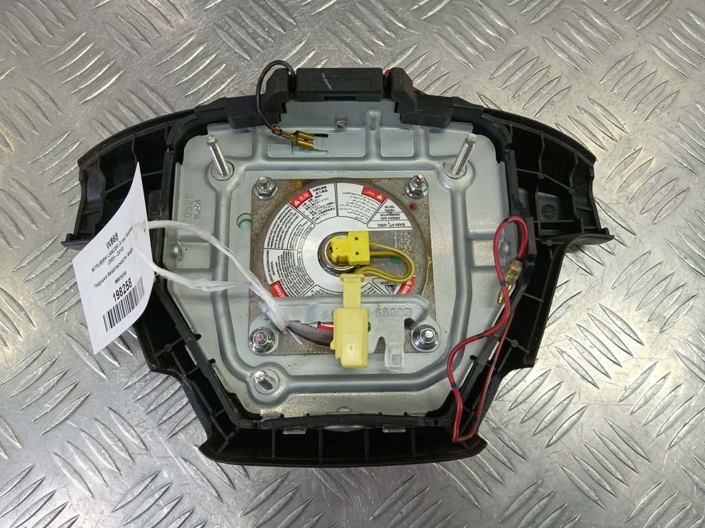 подушка безопасности водителя MITSUBISHI LANCER 1.6 MT (98 л.с.)Lancer  IX рестайлинг (2005—2010) Седан MR636200, 2130 рублей, Москва