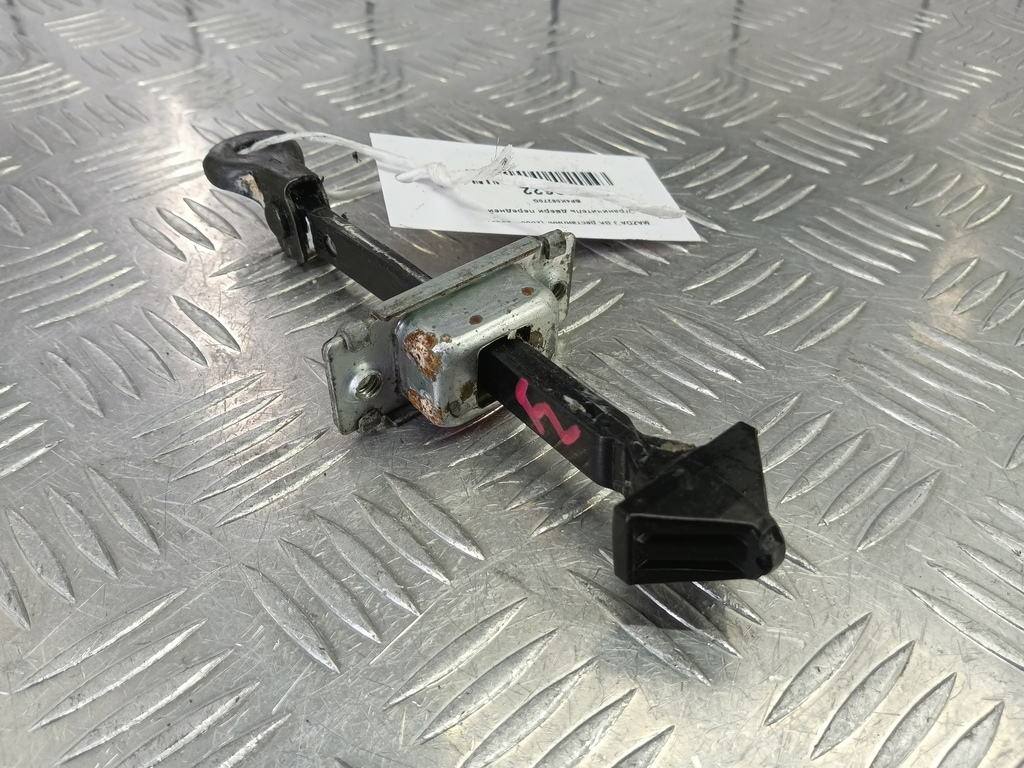 ограничитель двери MAZDA 3 1.6 MT (105 л.с.)3  BK рестайлинг (2006—2009) Седан BP4K58270G, 1210 рублей, Москва