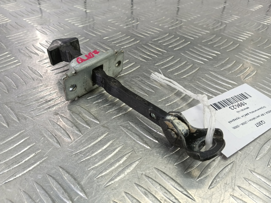 ограничитель двери MAZDA 3 1.6 MT (105 л.с.)3  BK рестайлинг (2006—2009) Седан BP4K58270G, 1210 рублей, Москва