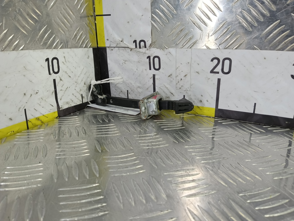 ограничитель двери MAZDA 3 1.6 MT (105 л.с.)3  BK рестайлинг (2006—2009) Седан BP4K58270G, 1210 рублей, Москва