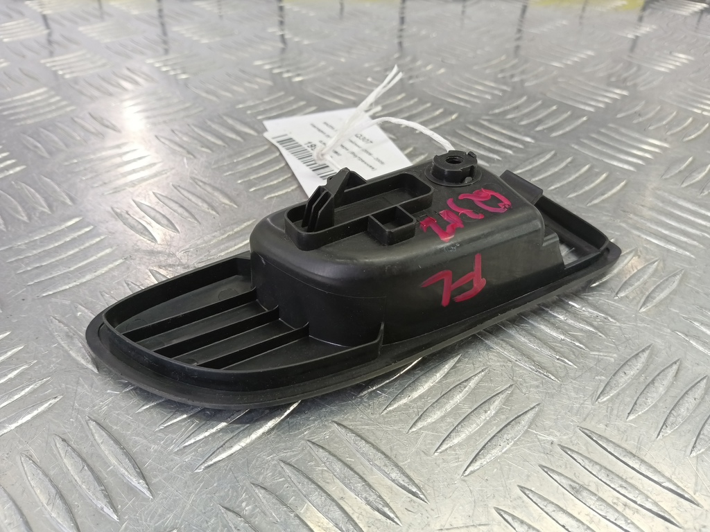 накладка ручки двери (внутренняя) MAZDA 3 1.6 MT (105 л.с.)3  BK рестайлинг (2006—2009) Седан GJ6A59303B02, 1090 рублей, Москва