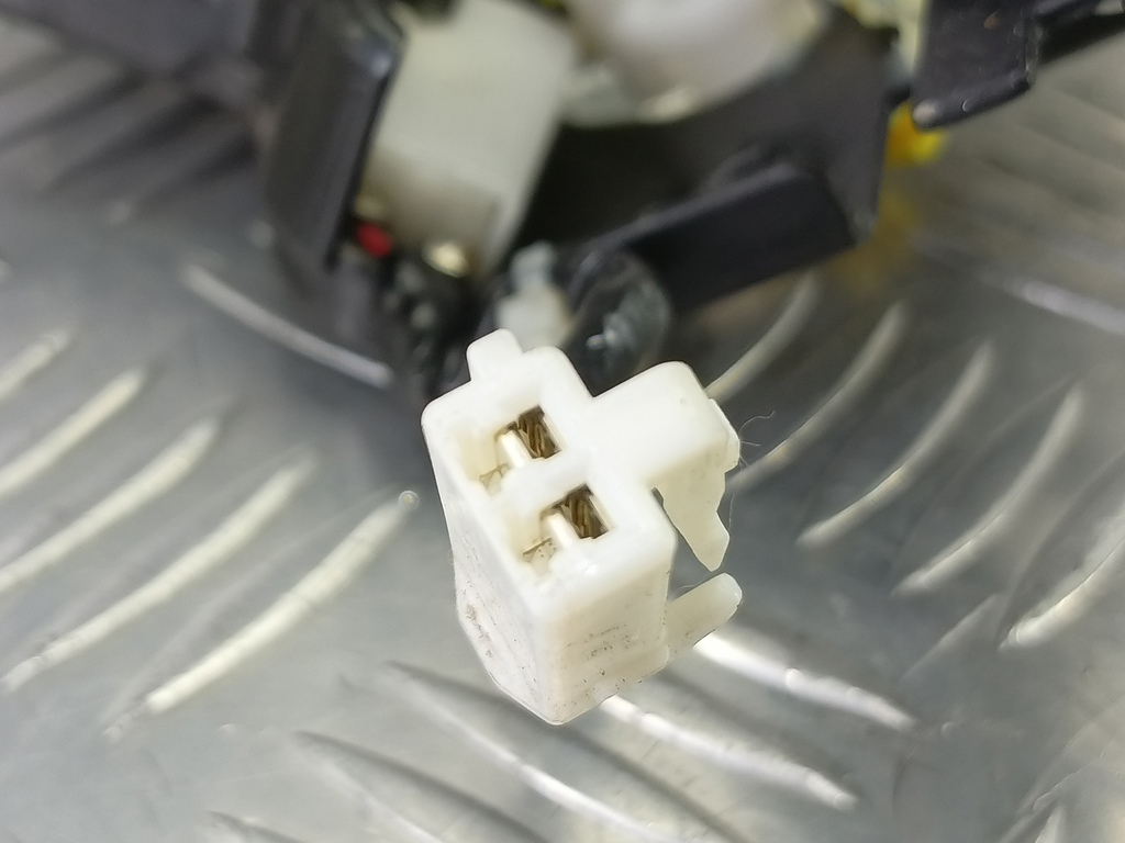 замок крышки багажника MAZDA 3 1.6 MT (105 л.с.)3  BK рестайлинг (2006—2009) Седан BAH256820, 3390 рублей, Москва