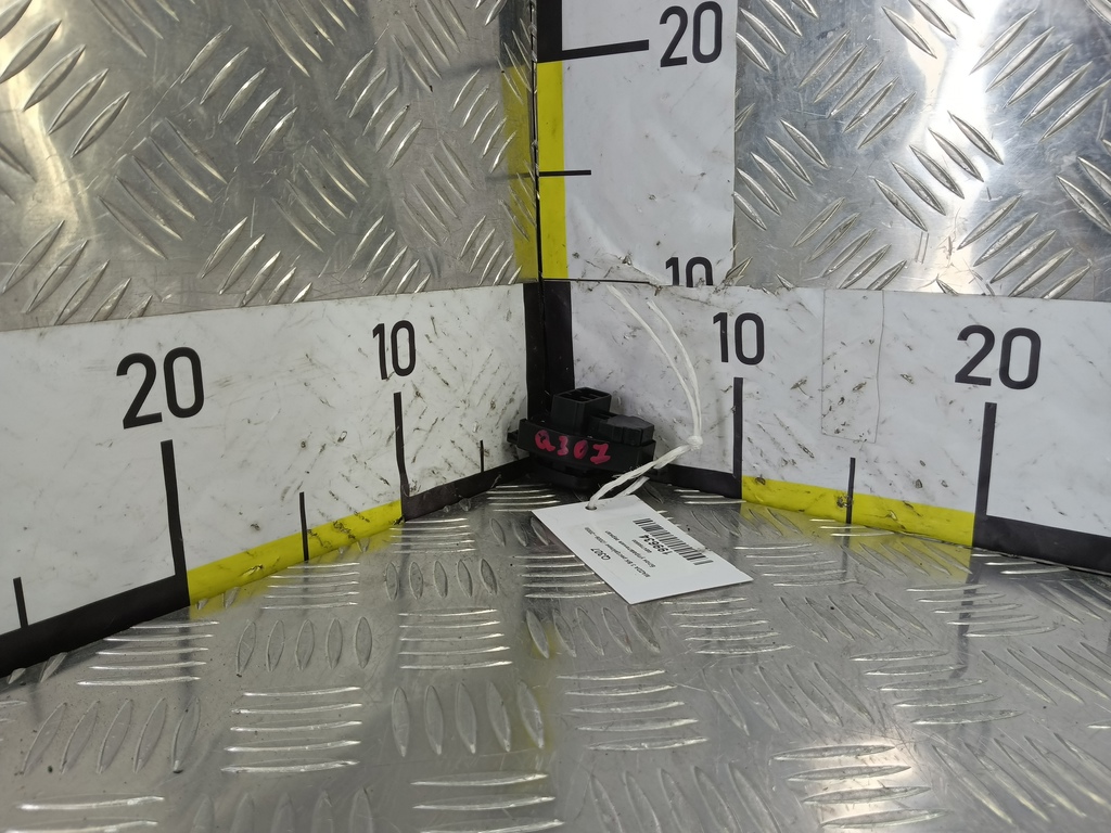 кнопка регулировки зеркал MAZDA 3 1.6 MT (105 л.с.)3  BK рестайлинг (2006—2009) Седан GE4T66600, 520 рублей, Москва