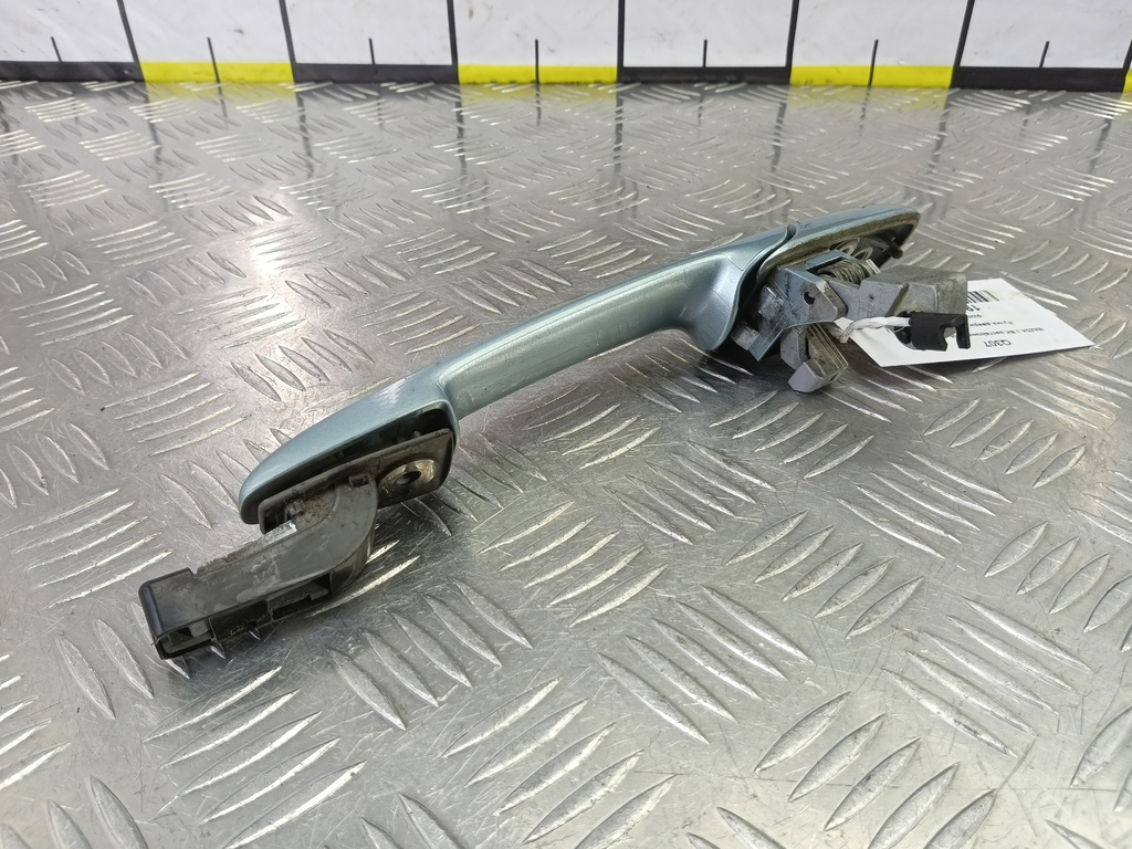 ручка двери внешняя MAZDA 3 1.6 MT (105 л.с.)3  BK рестайлинг (2006—2009) Седан G22C59410P, 750 рублей, Москва