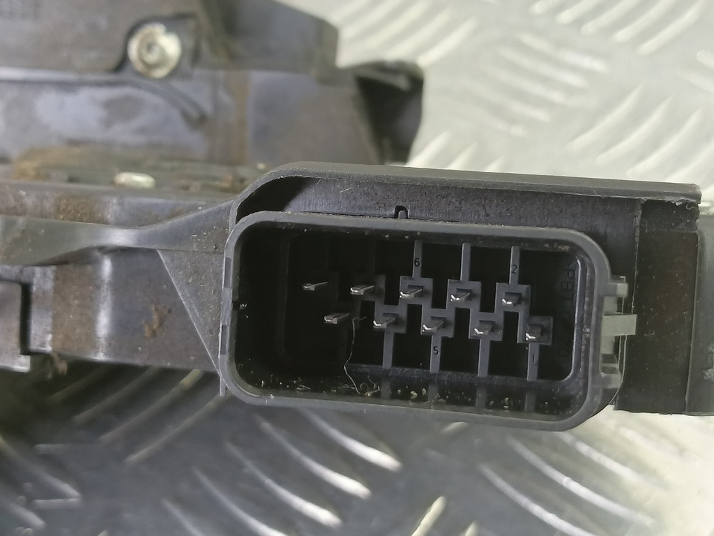 замок двери MAZDA 3 1.6 MT (105 л.с.)3  BK рестайлинг (2006—2009) Седан BP7C73310E, 630 рублей, Москва