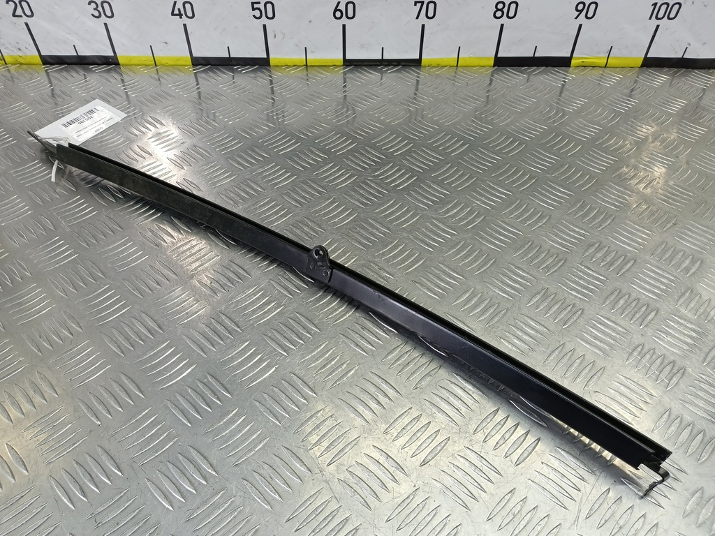 направляющая стекла двери MAZDA 3 1.6 MT (105 л.с.)3  BK рестайлинг (2006—2009) Седан BN8V72602B, 750 рублей, Москва