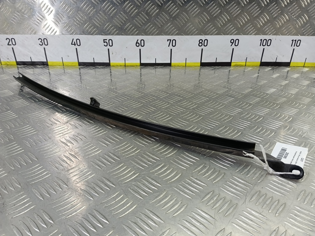 направляющая стекла двери MAZDA 3 1.6 MT (105 л.с.)3  BK рестайлинг (2006—2009) Седан BN8V72602B, 750 рублей, Москва