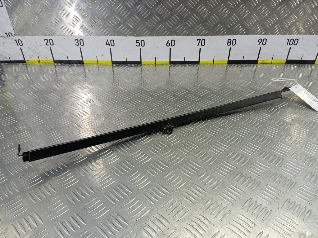 направляющая стекла двери MAZDA 3 1.6 MT (105 л.с.)3  BK рестайлинг (2006—2009) Седан BN8V72602B, 750 рублей, Москва