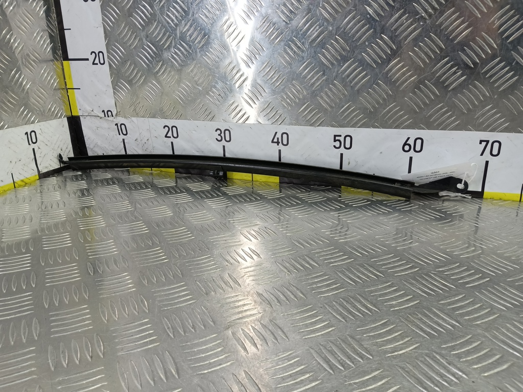 направляющая стекла двери MAZDA 3 1.6 MT (105 л.с.)3  BK рестайлинг (2006—2009) Седан BN8V72602B, 750 рублей, Москва