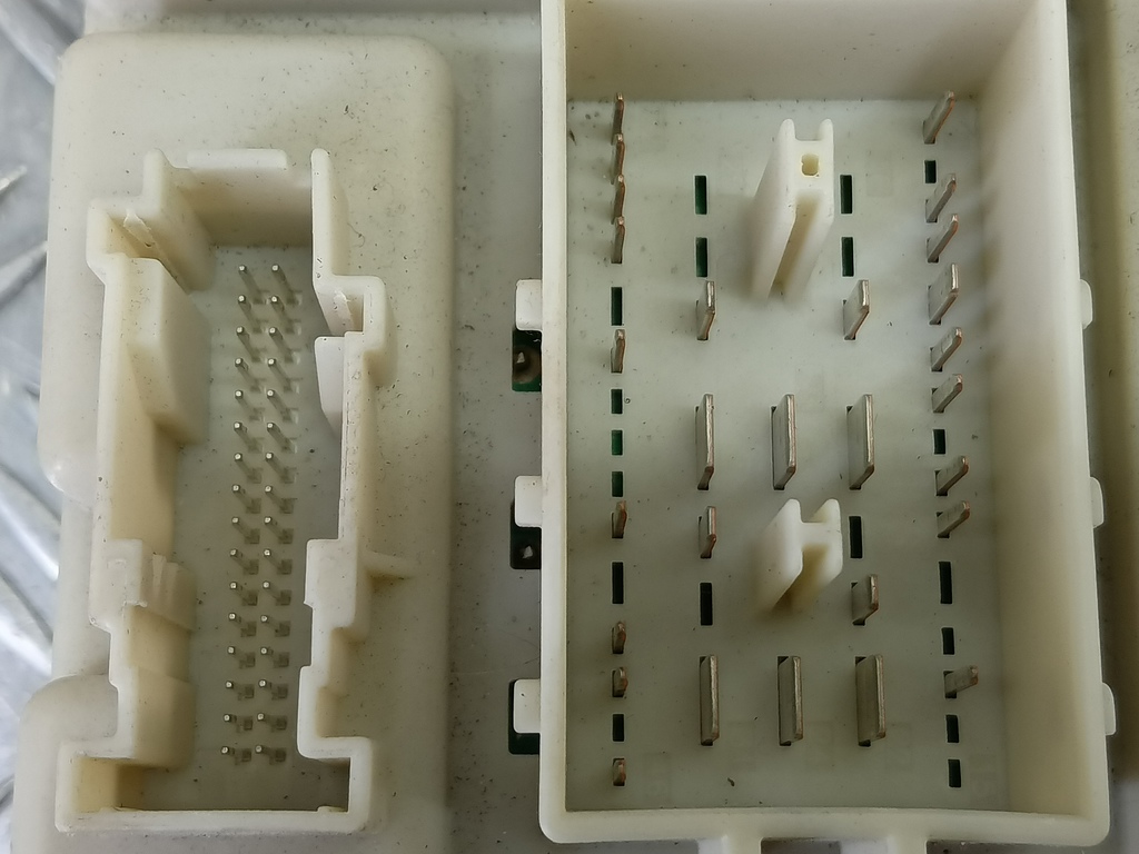 блок предохранителей MAZDA 3 1.6 MT (105 л.с.)3  BK рестайлинг (2006—2009) Седан BS4H66730F, 5000 рублей, Москва