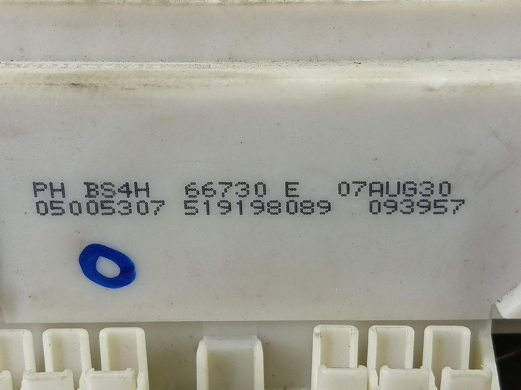 блок предохранителей MAZDA 3 1.6 MT (105 л.с.)3  BK рестайлинг (2006—2009) Седан BS4H66730F, 5000 рублей, Москва