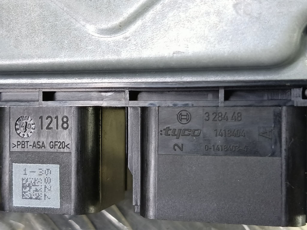 блок управления srs (air bag) MAZDA 3 1.6 MT (105 л.с.)3  BK рестайлинг (2006—2009) Седан BS4H57K30C, 980 рублей, Москва